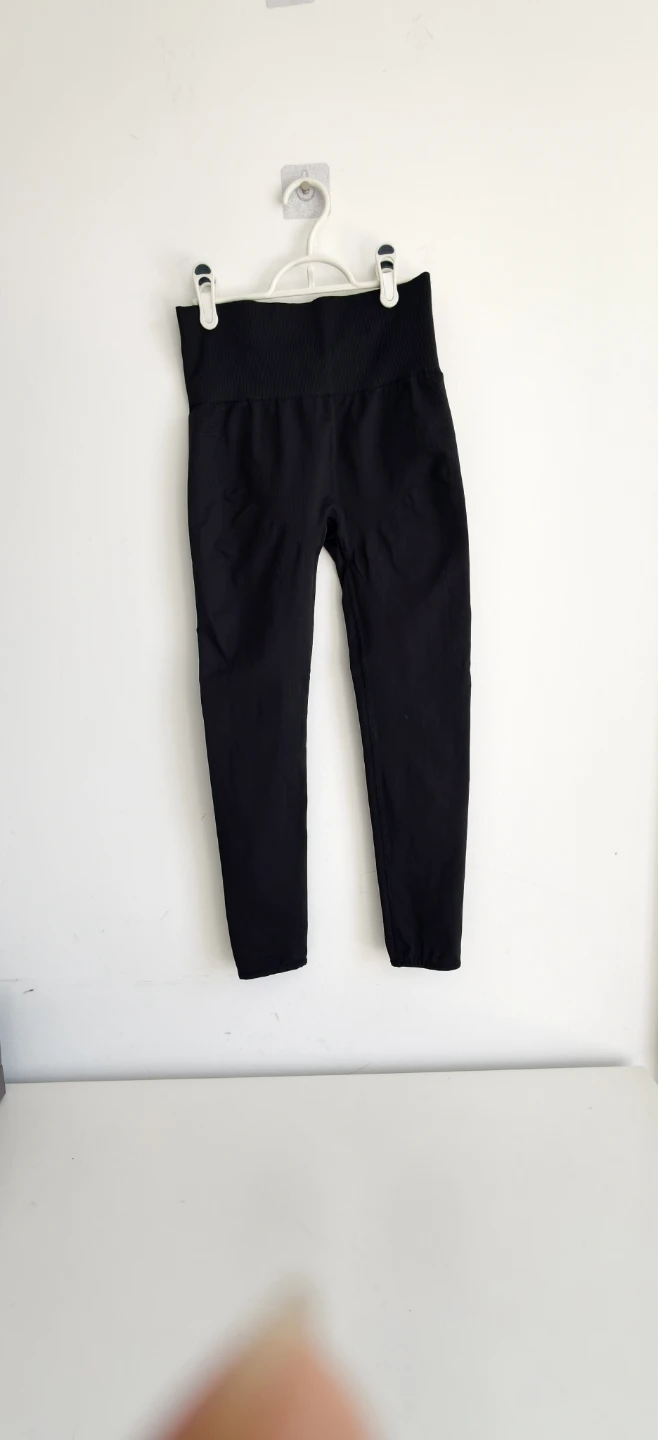 Tonia Debellis Black Seamless Leggings