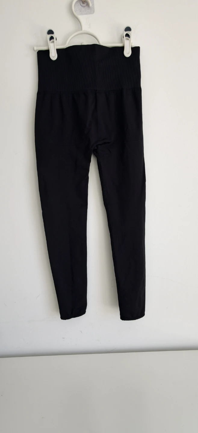 Tonia Debellis Black Seamless Leggings - photo 4