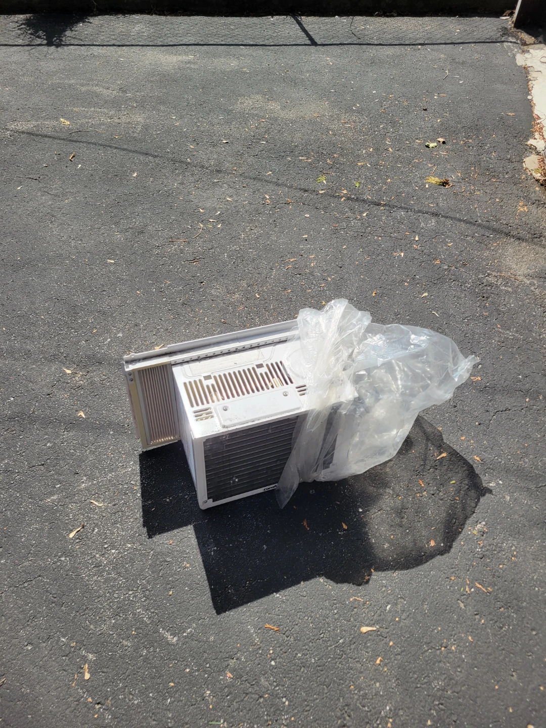 Comfee Window Air Conditioner - photo 4
