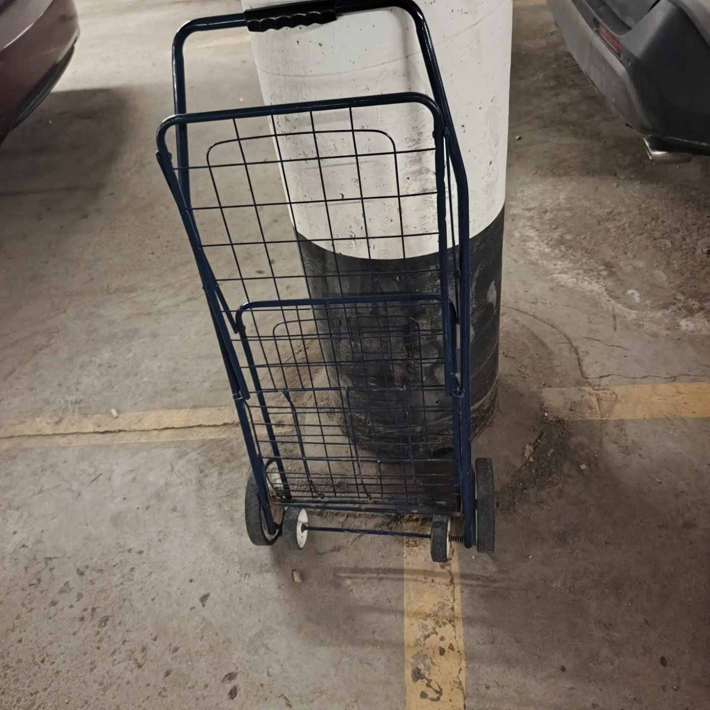 Blue Wire Shopping Cart - photo 2