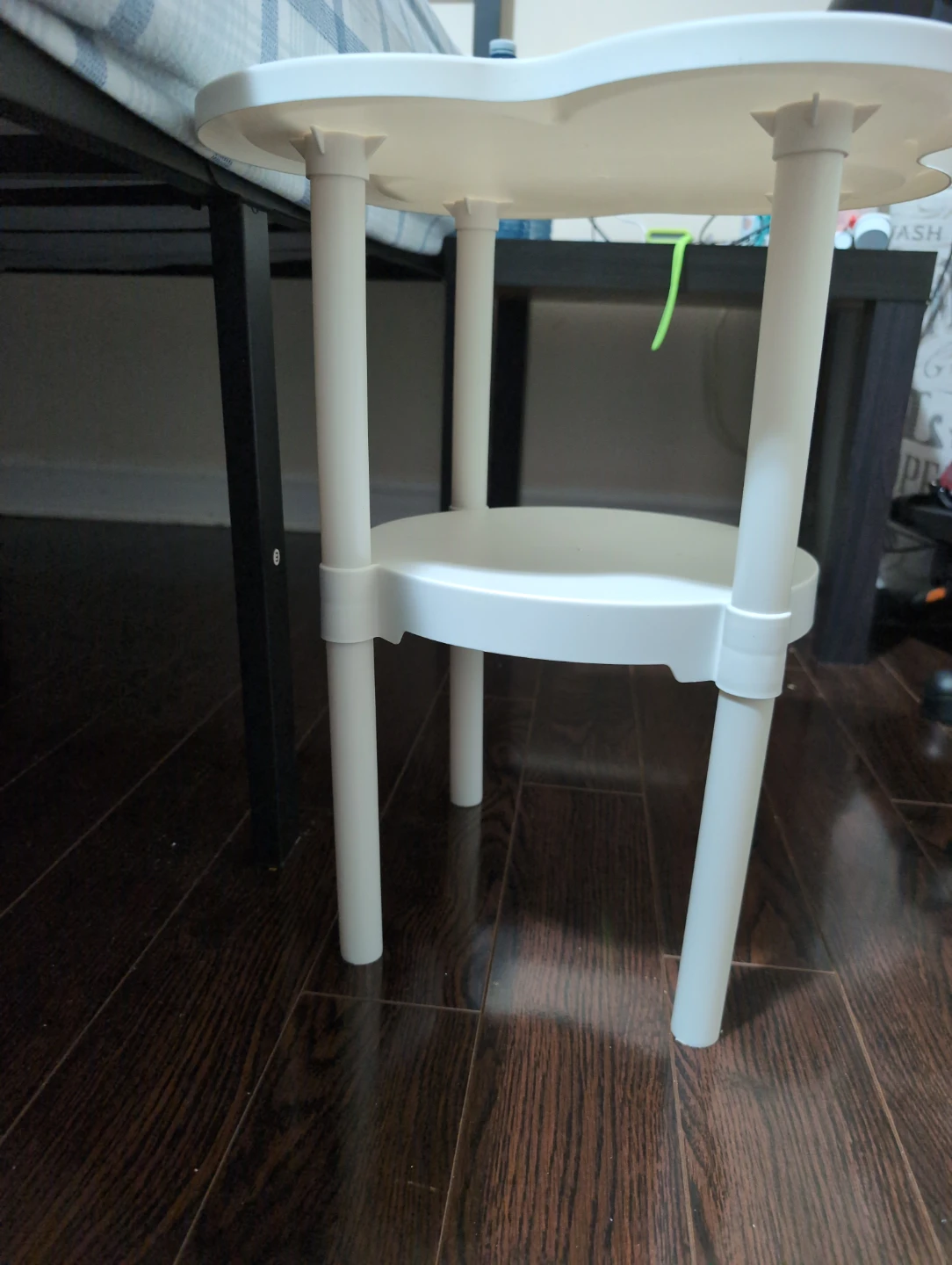 White Cloud Shaped Side Table - photo 2