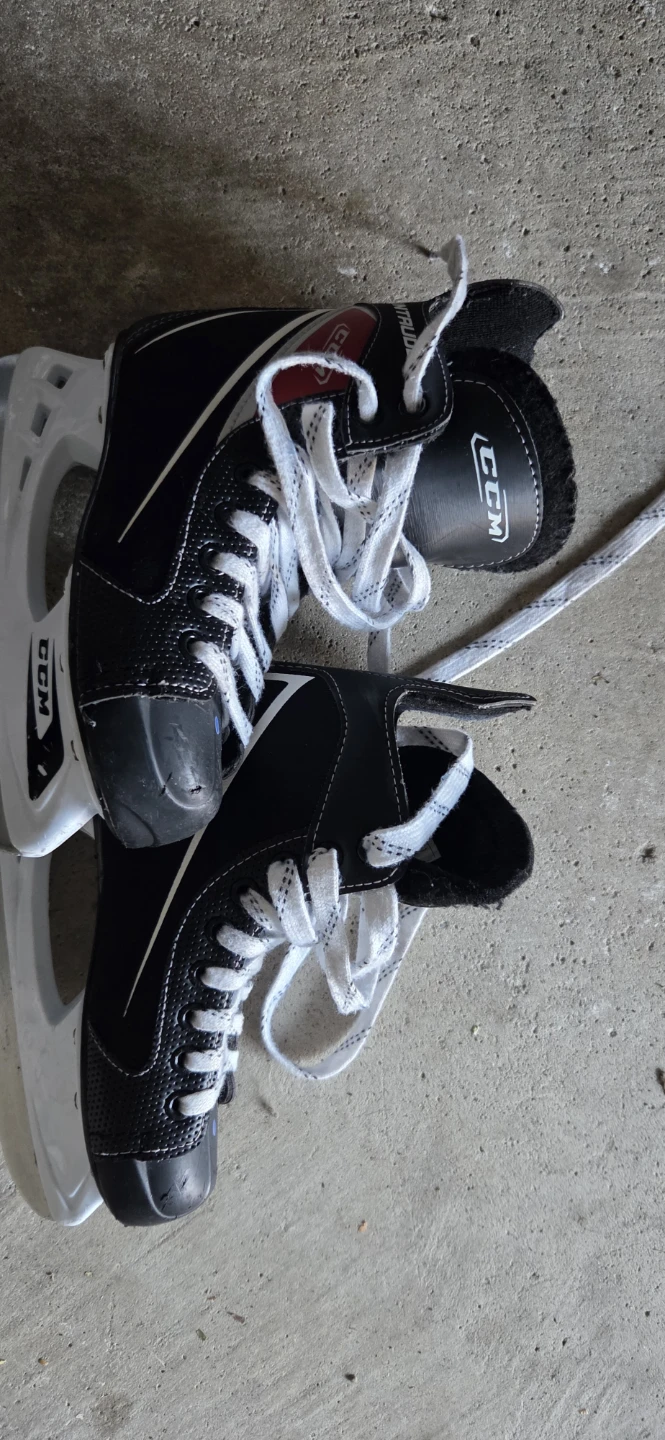 Kids CCM Intruder Hockey Skates - photo 2