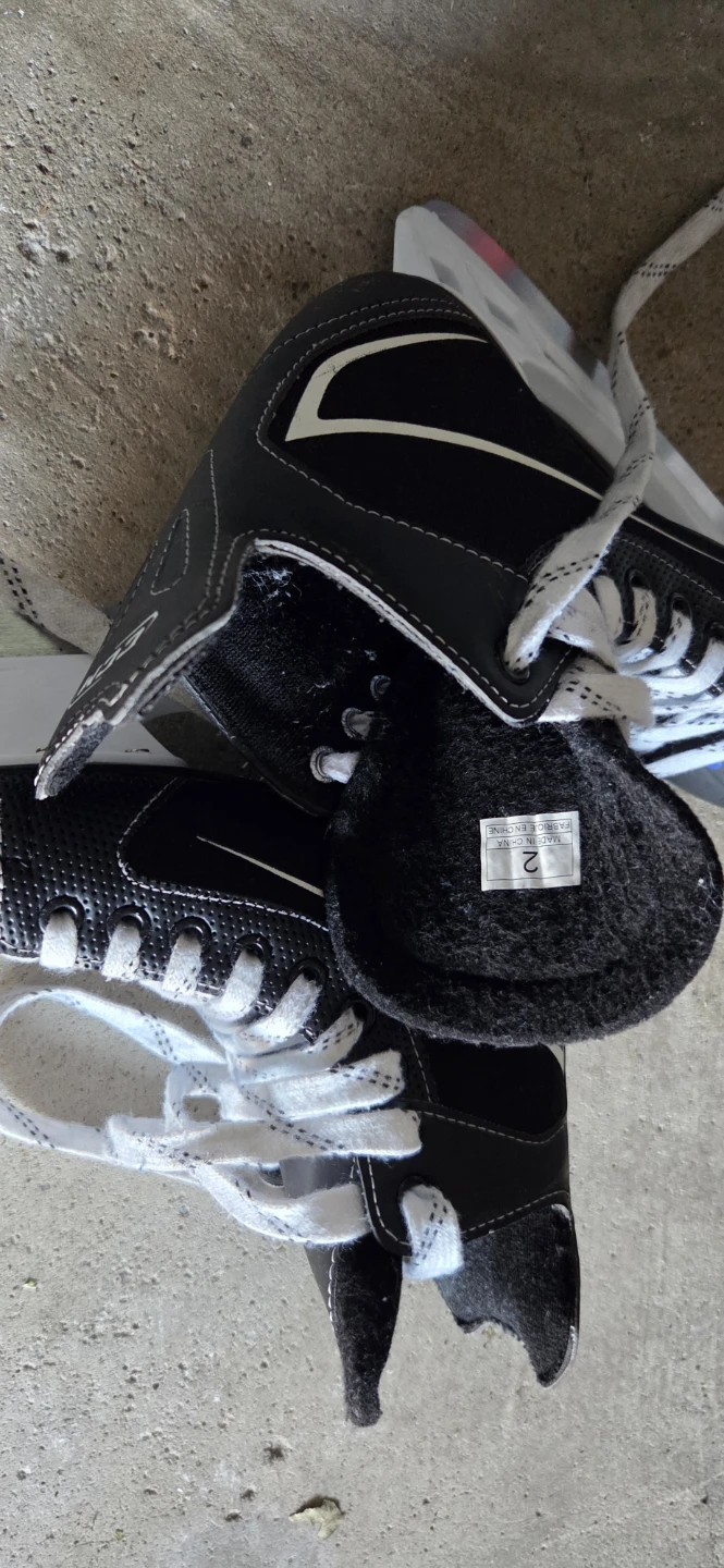 Kids CCM Intruder Hockey Skates - photo 3