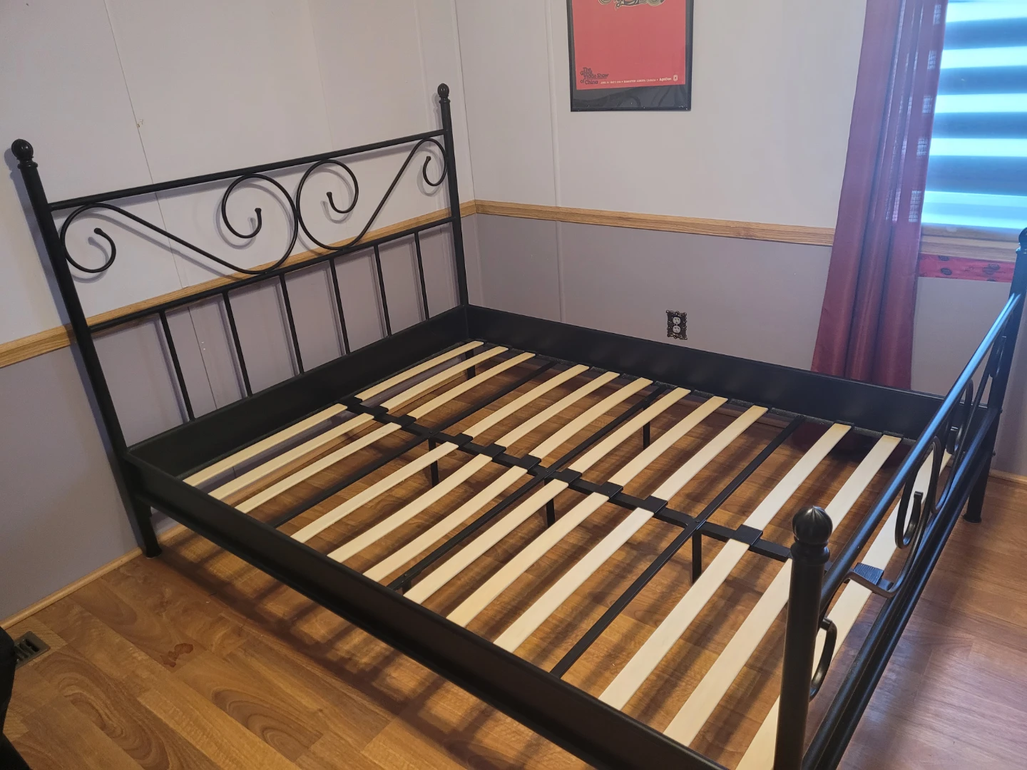 Queen Black Metal Scroll Bed Frame - photo 2