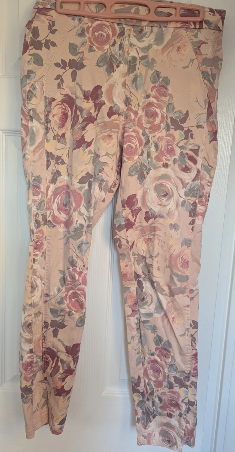 HUE Floral Print Pants Size L