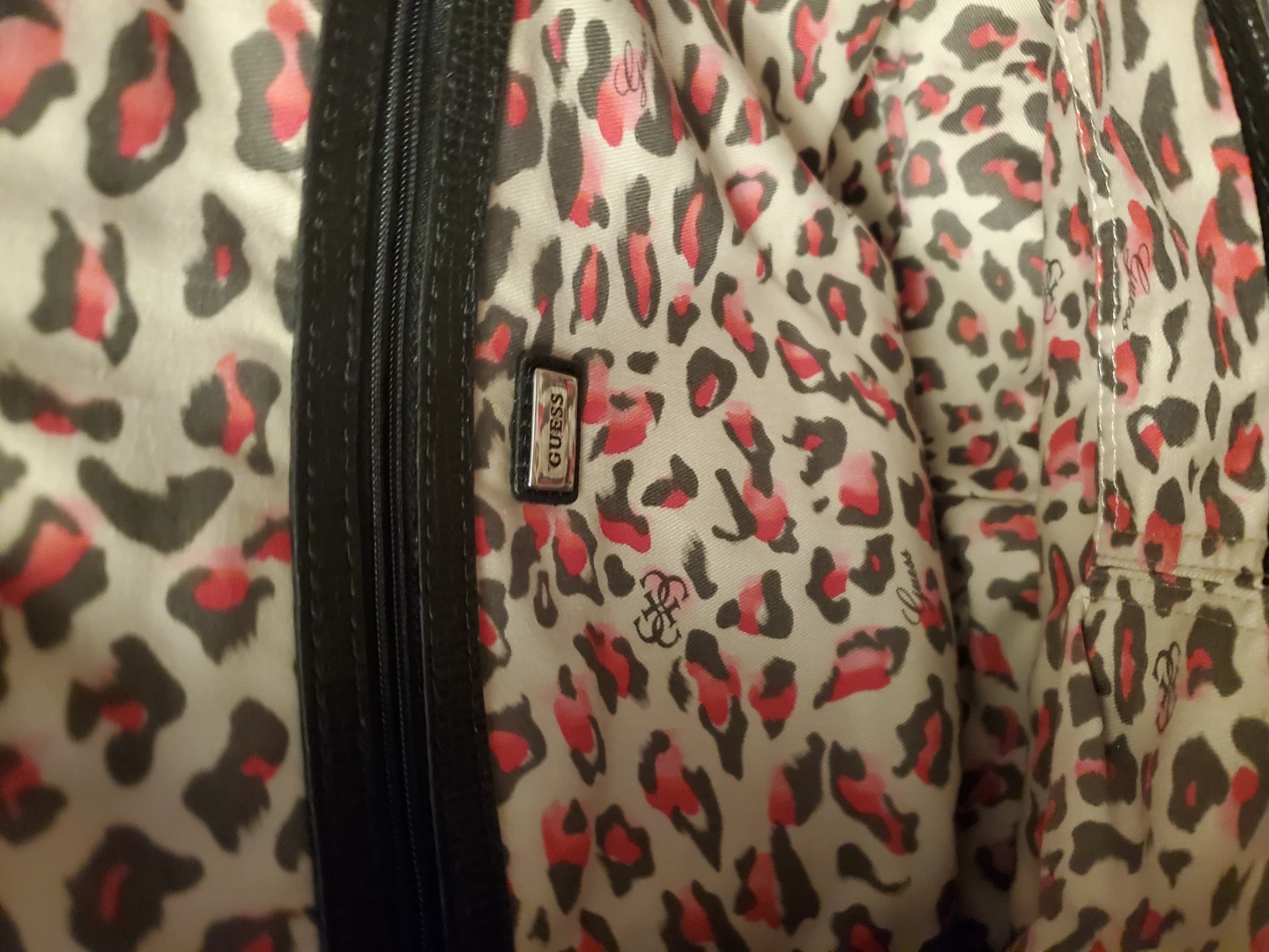 Guess Black Hobo Handbag - photo 5