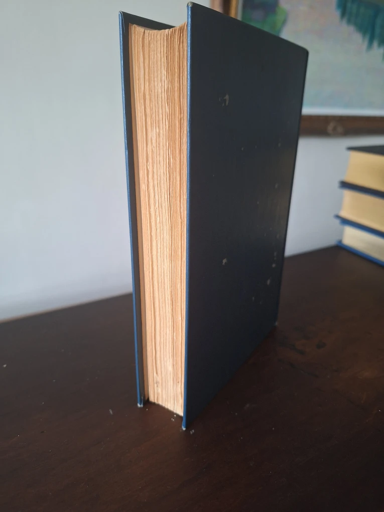 Ivanhoe by Sir Walter Scott - Blue Leather Bound Book - photo 3
