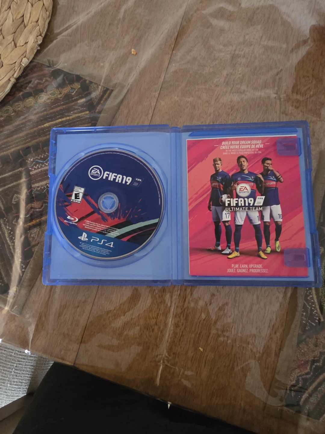 PlayStation 4 FIFA 19 Video Game and fifa 17 for ps4 - photo 3