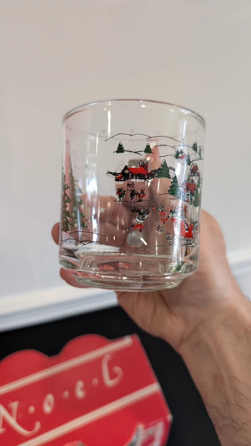Vintage Set of 8 Vintage Christmas Scene Coffee Mugs - photo 5