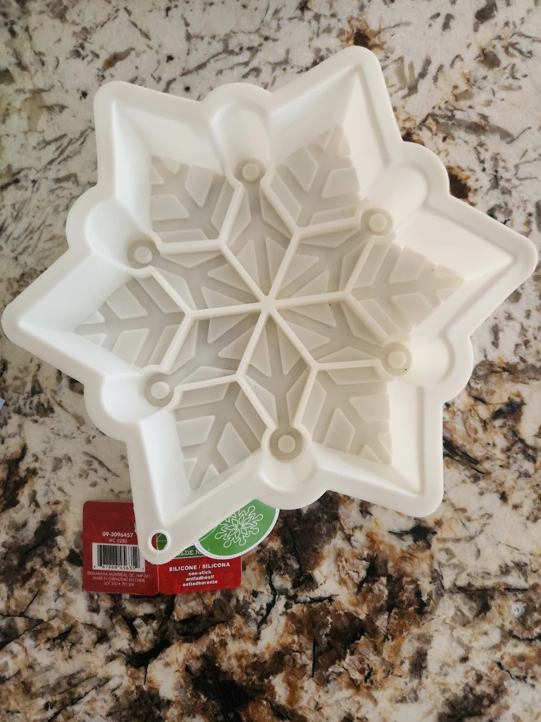White Snowflake Silicone Cake/Baking Mold