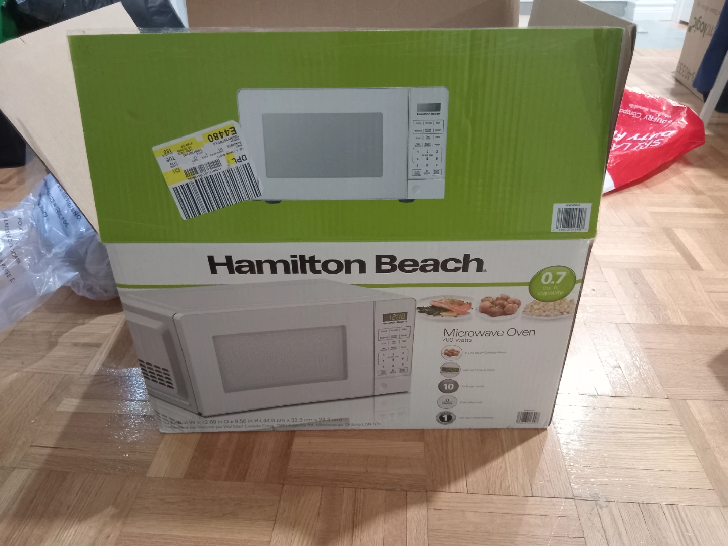 Hamilton Beach 0.7 cu ft Microwave Oven