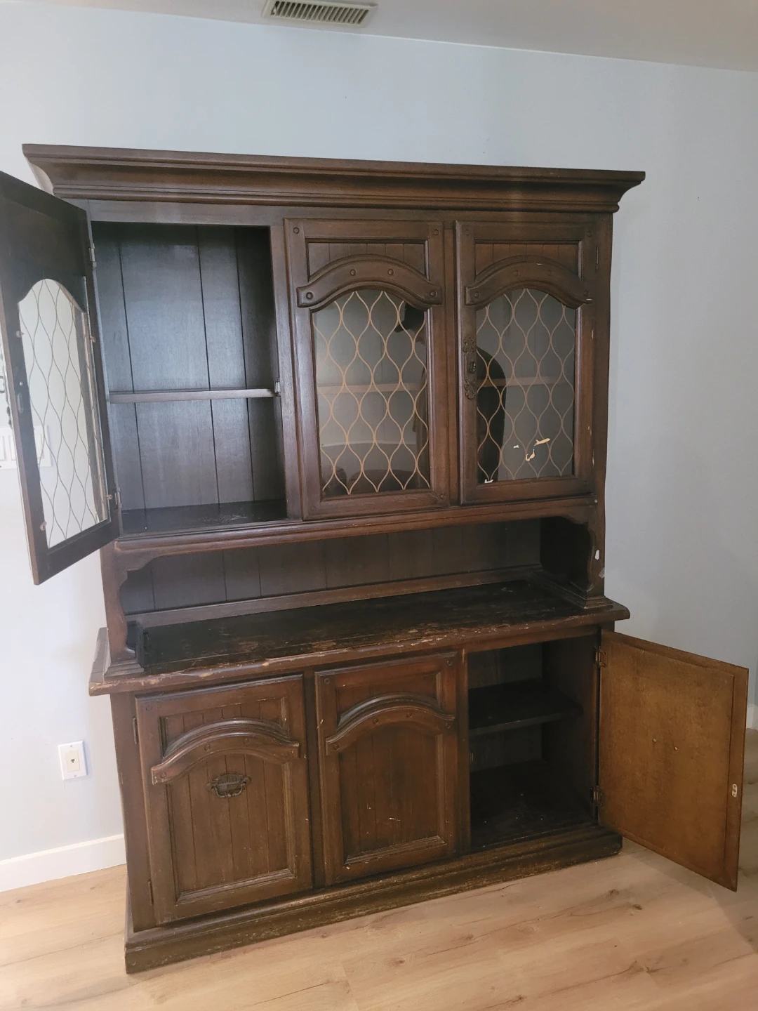 Vintage Dark Wood China Cabinet / Hutch