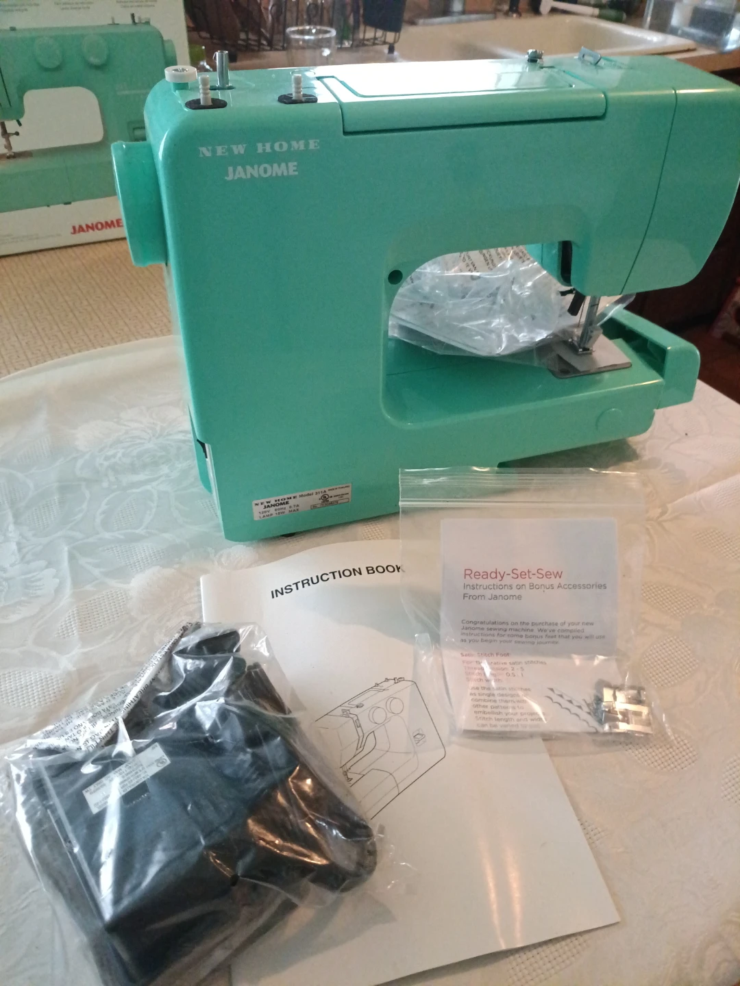NEW Janome Arctic Crystal Sewing Machine - photo 2