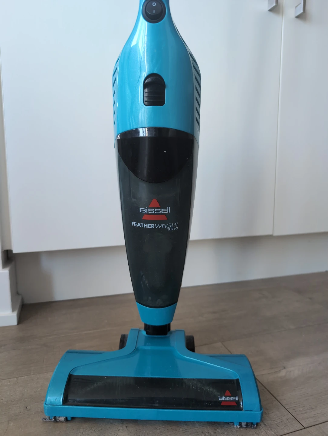 Bissell Featherweight Turbo Stick Vacuum - photo 2