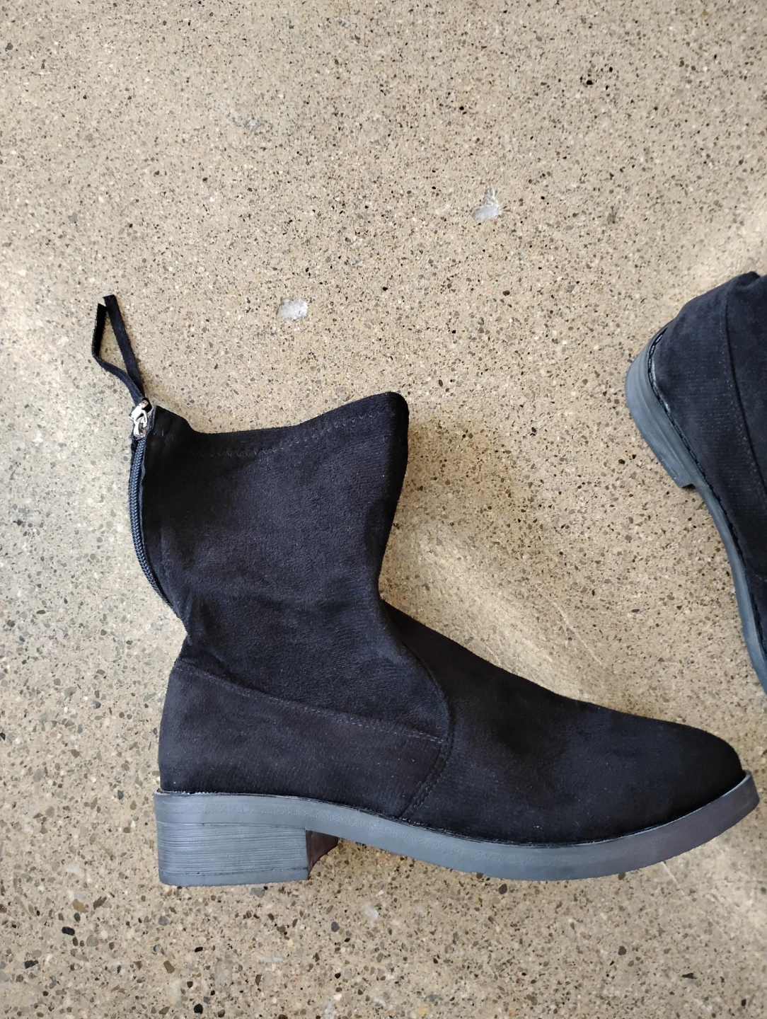 NEW. $15NEVER USEDBlack Suede Ankle
