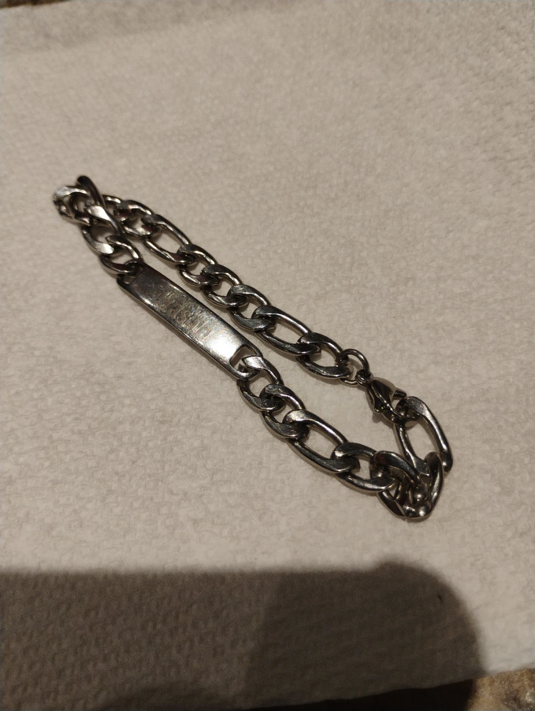 Silver Metal Chain Clasp Bracelet; Engraved - photo 2