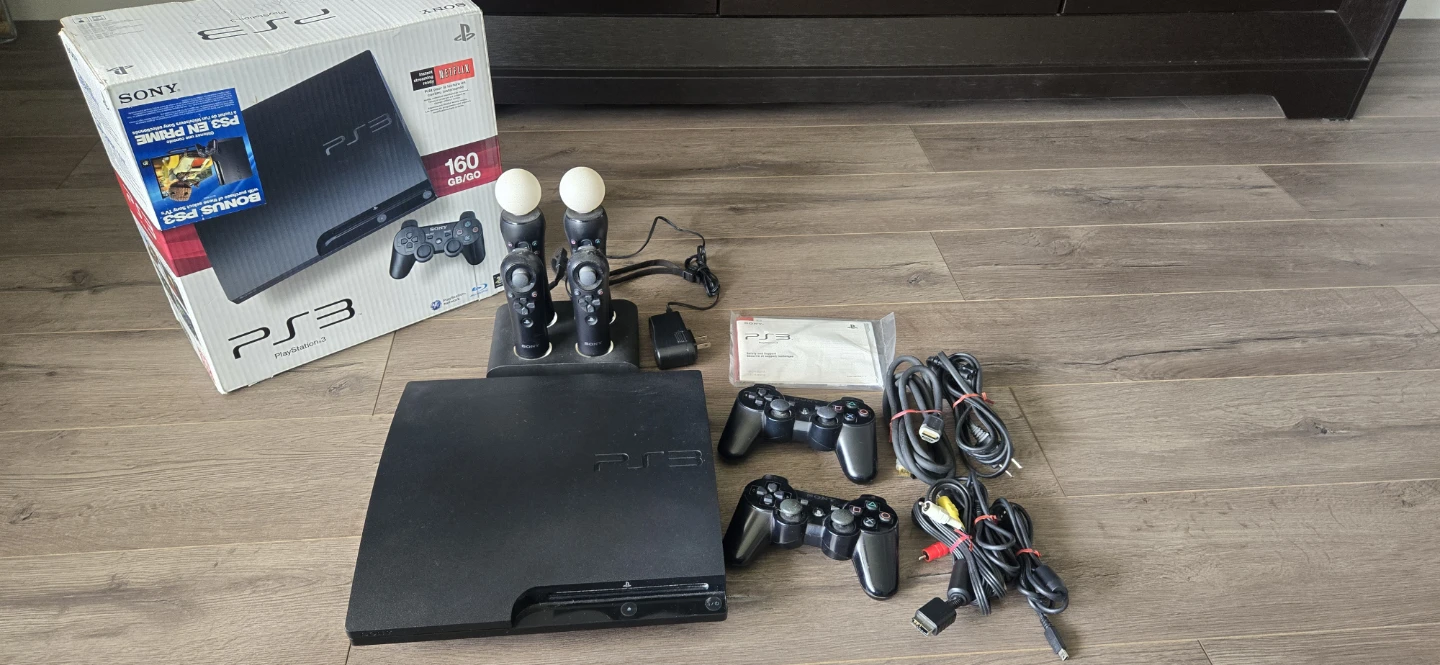 Sony PlayStation 3 (PS3) 160GB Console Bundle