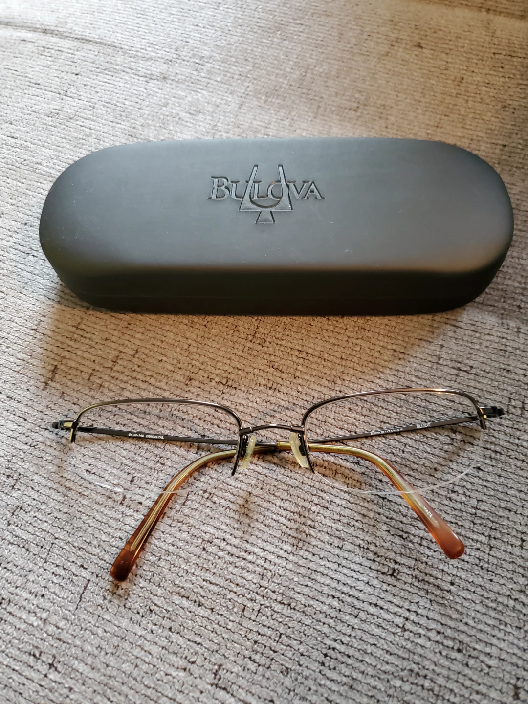 Bulova Eyeglasses with Case - photo 2