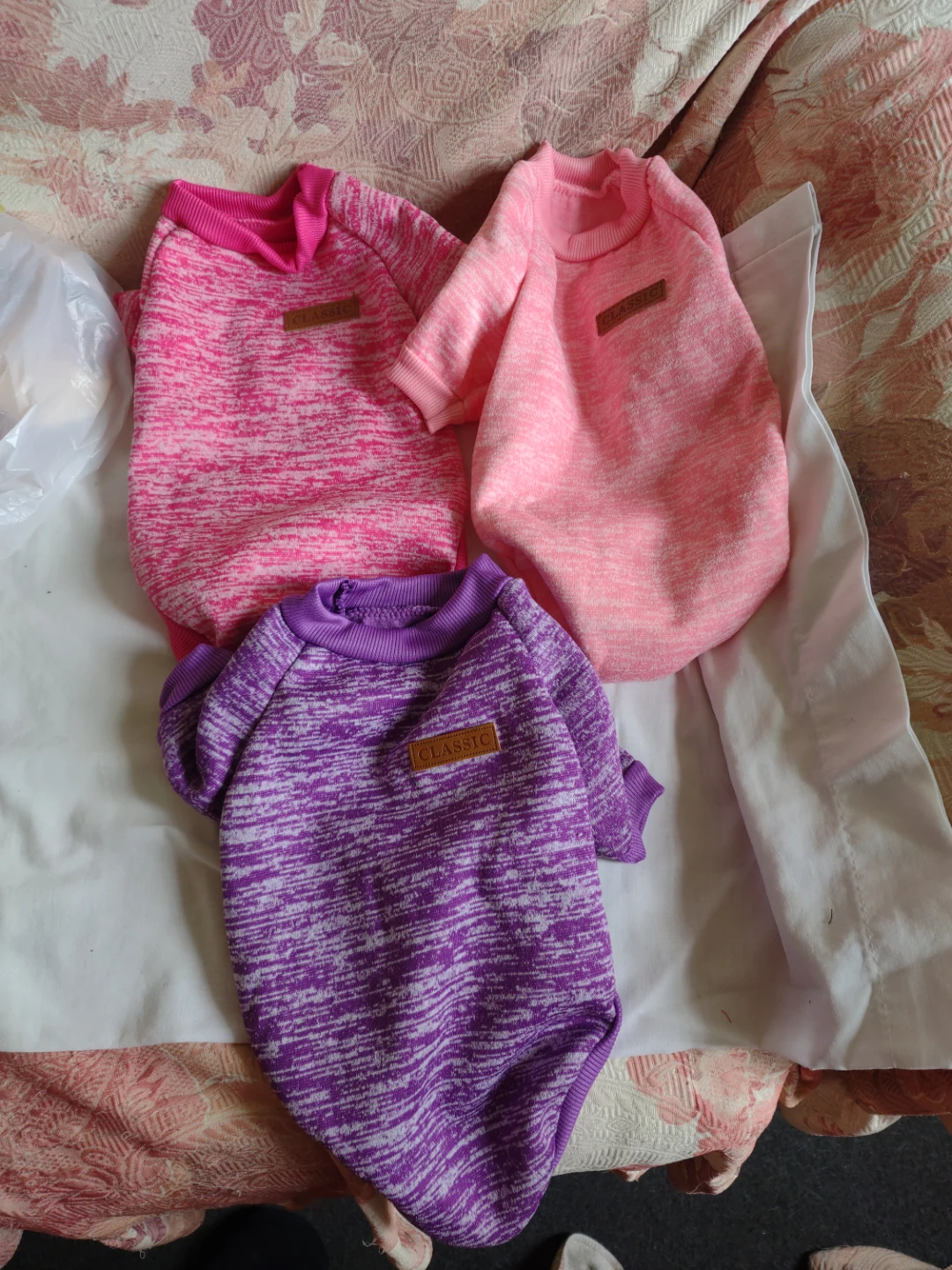 Medium pet clothes