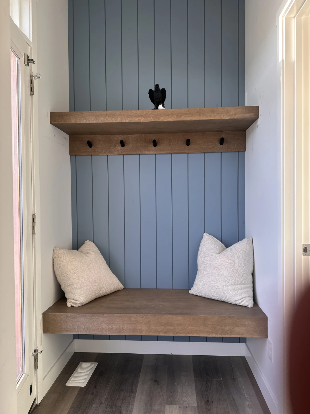 Custom Entryway Benches - photo 4