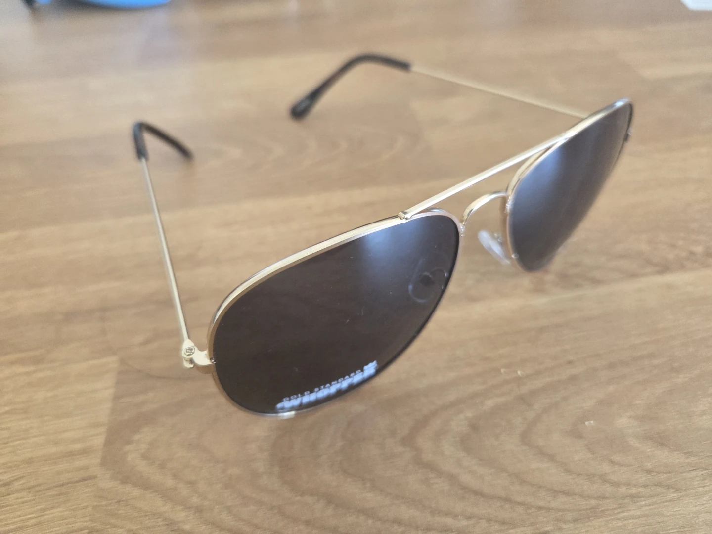 BK Sunglasses and McCain pop socket - photo 3
