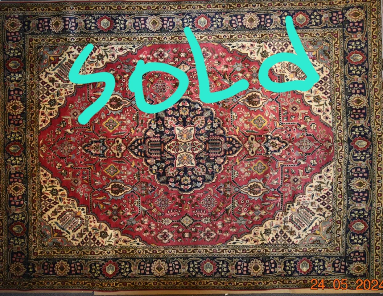 Rare Tabriz masterpiece – deep red medallion, hand-knotted