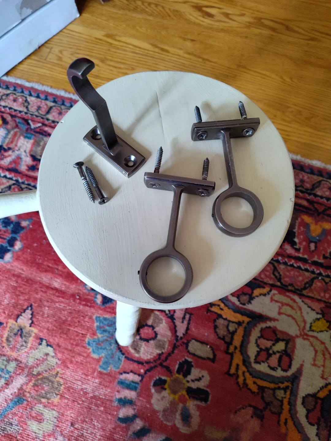 Metal Curtain Rod with Brackets and Finials - photo 3