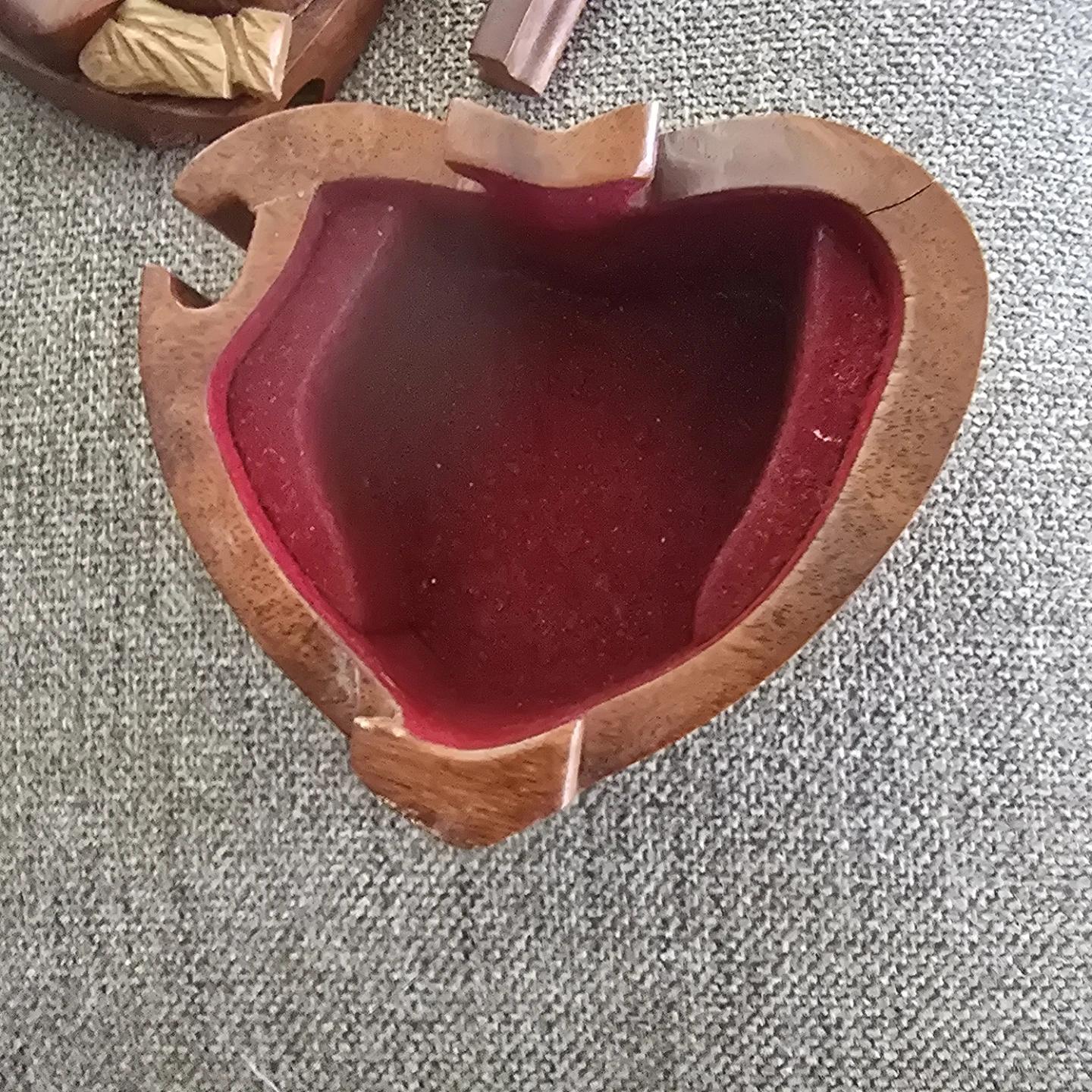 Hand Carved Wooden Hibiscus Flower Heart Box - photo 3