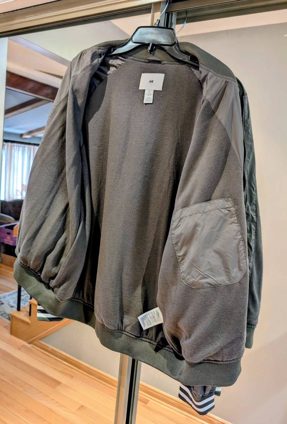 H&M Olive Green Bomber Jacket Size L - photo 2