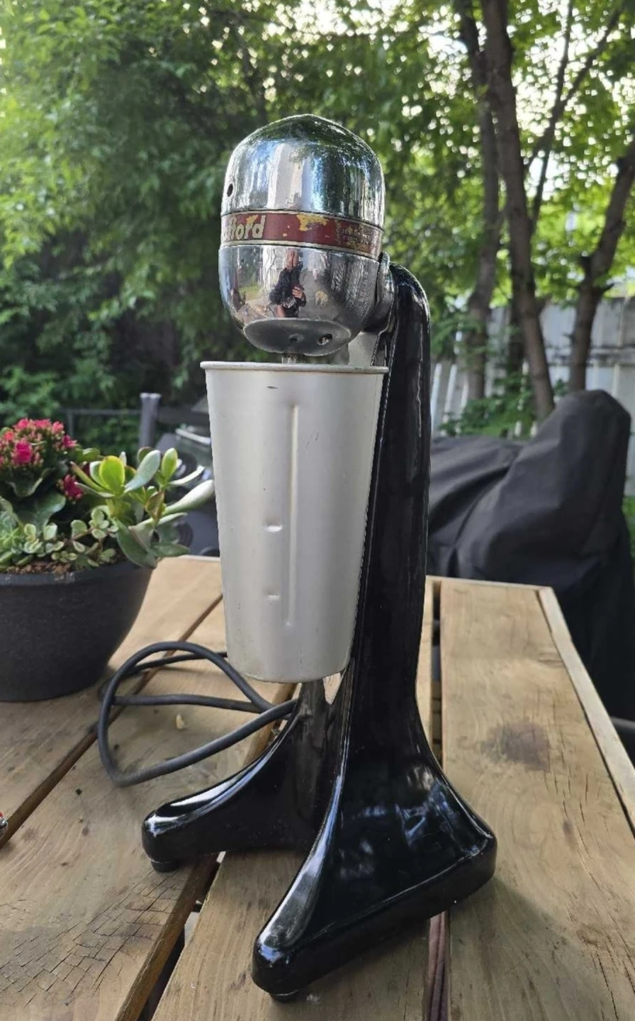 1950s Retro Stafford Restaurant Milkshake Mixer Model No.4