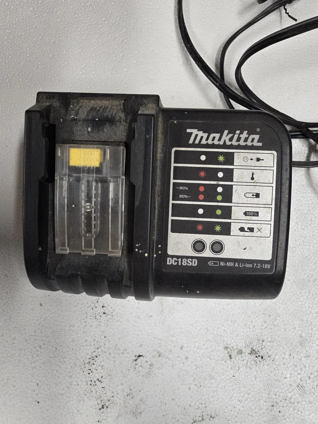 Makita DC18SD Ni-MH & Li-ion Battery Charger 7.2-18V