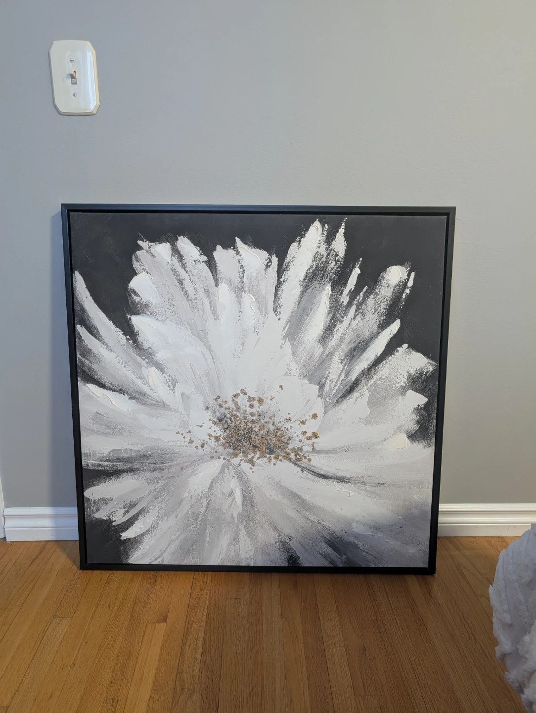 Framed Canvas Wall Art - White Flower Design. PU Braeside SW - photo 4