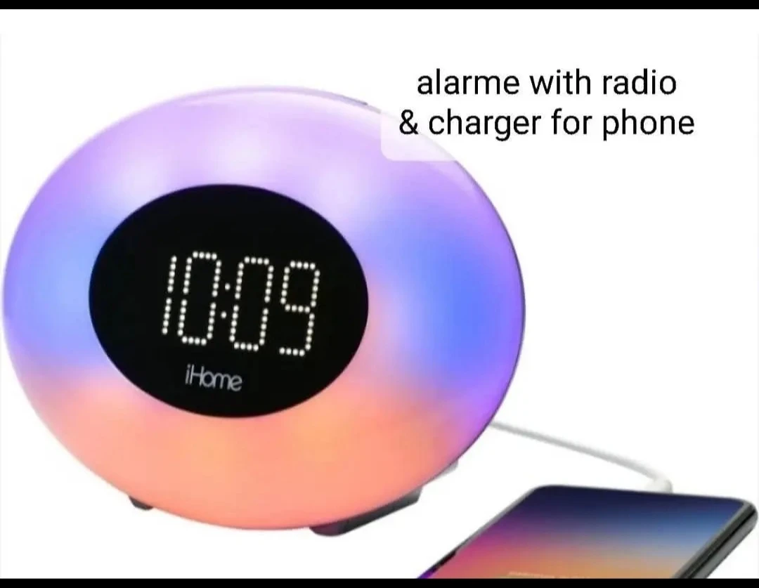 iHome Alarm Clock with Radio and Phone Charger - photo 2