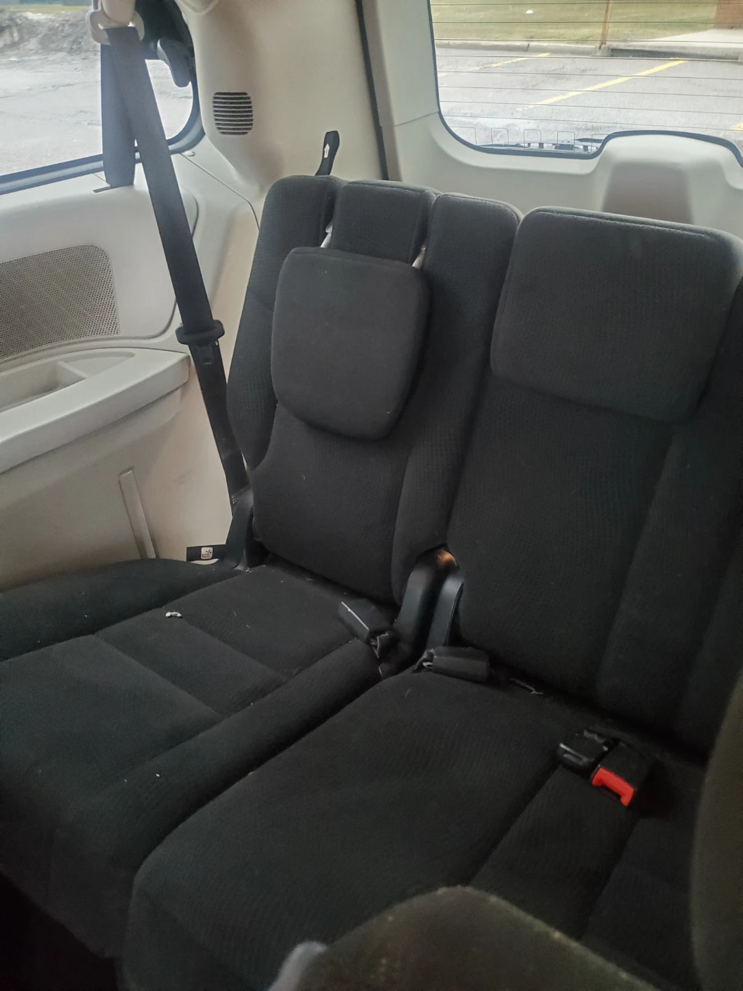 Black Dodge Grand Caravan - photo 2