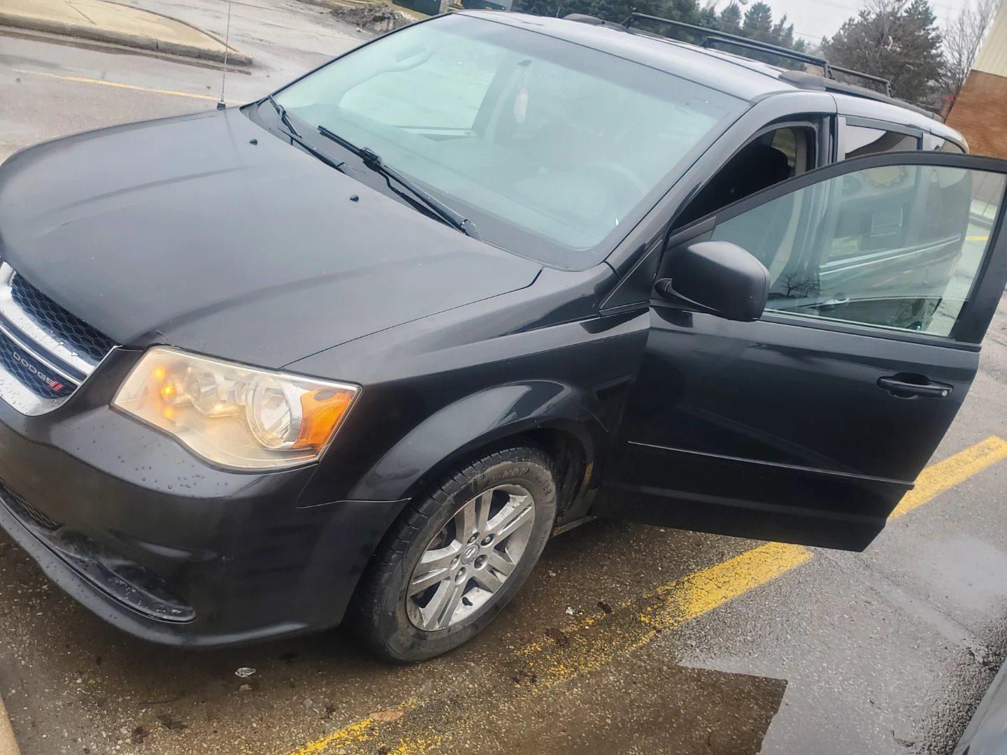 Black Dodge Grand Caravan - photo 5