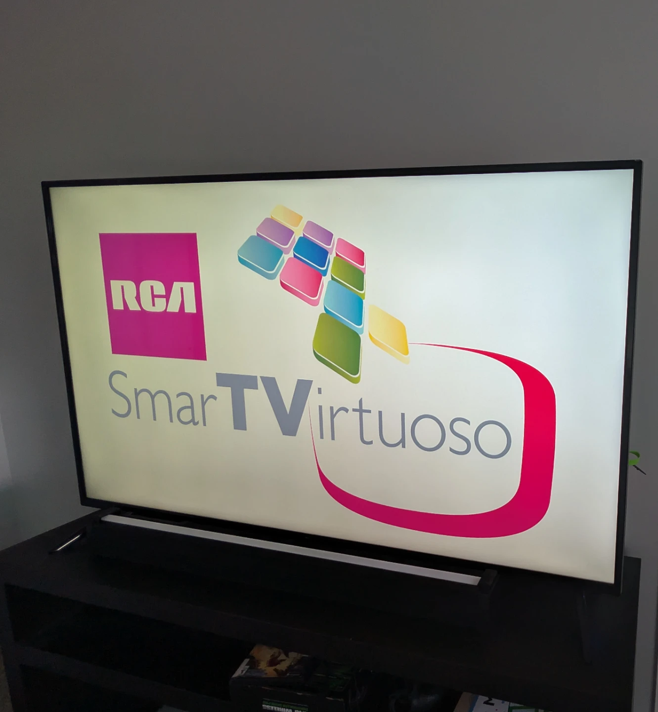 RCA Smart TV Virtuoso