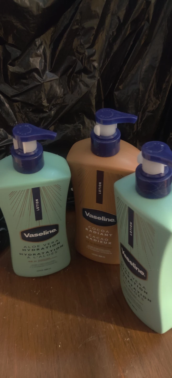 Vaseline Cocoa Radiant Lotion 600 mLx 3