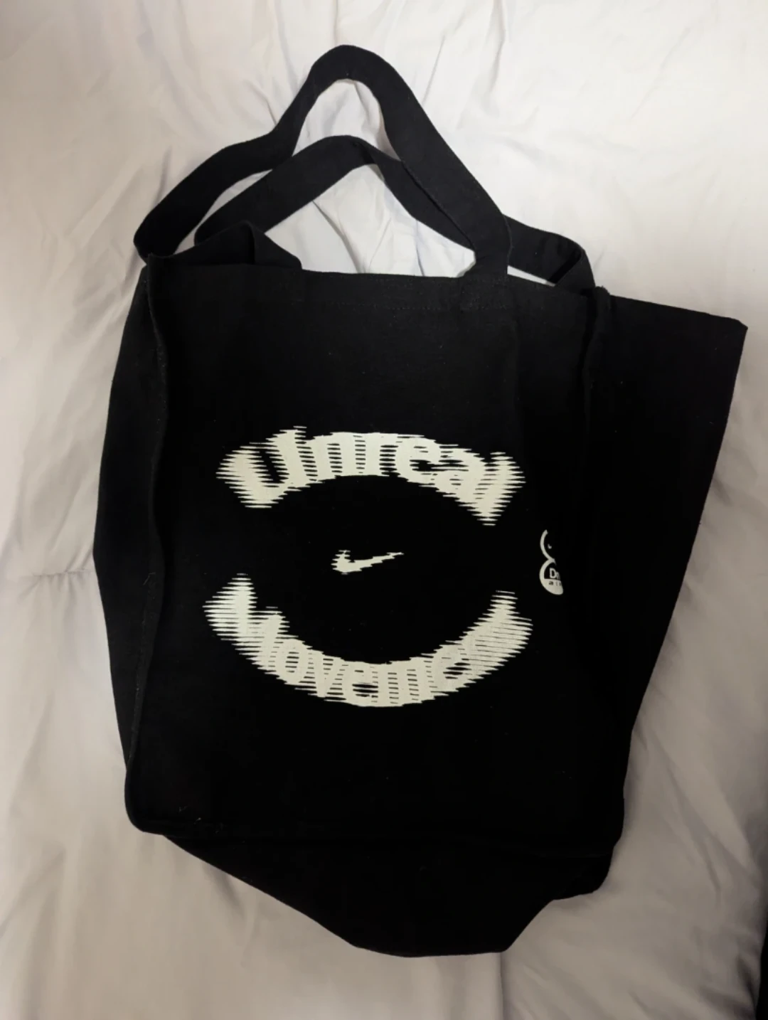 Nike Smile Tote Bag 🌱