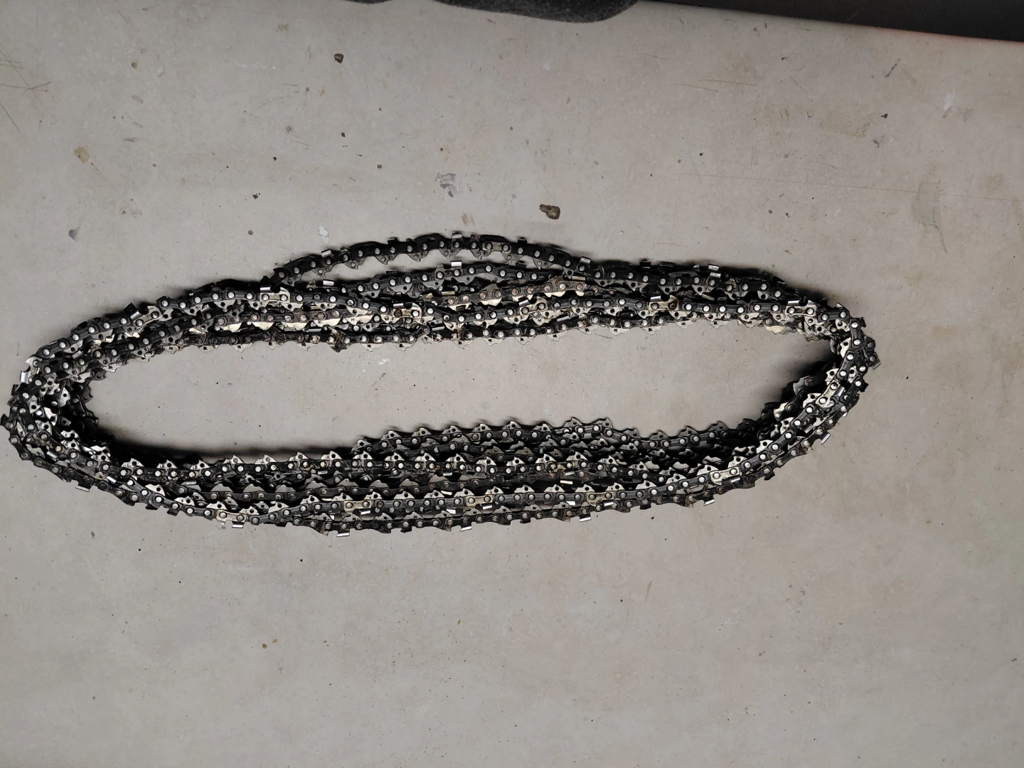 Chainsaw Chains