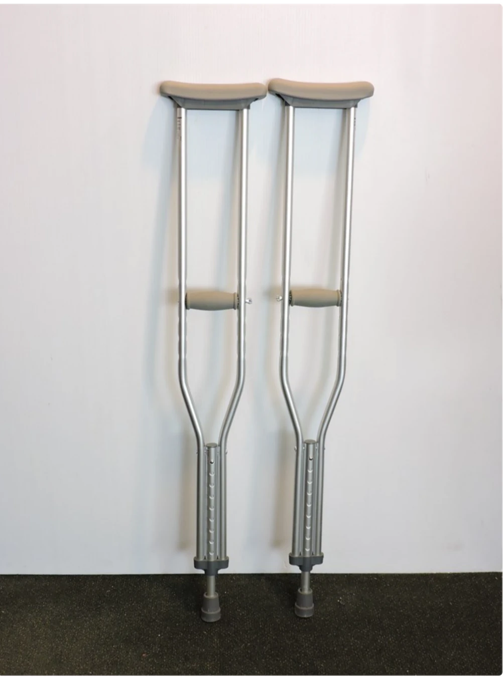 Adjustable Aluminum Crutches - photo 2