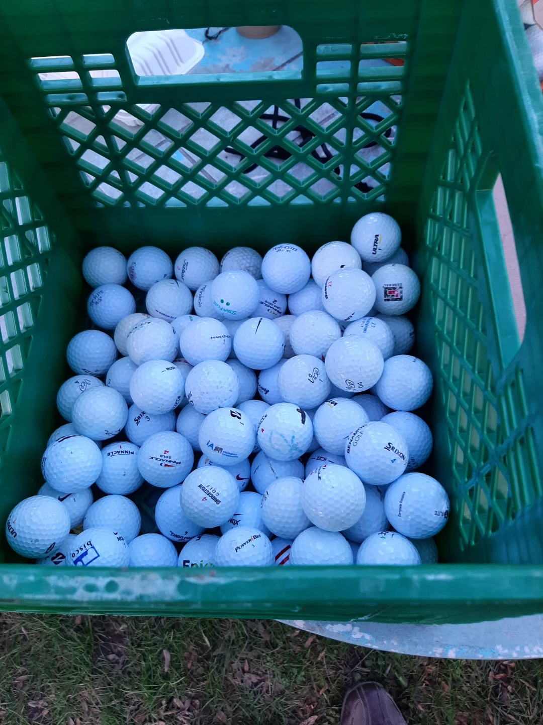 60 RANDOM GOLF BALLS - photo 2