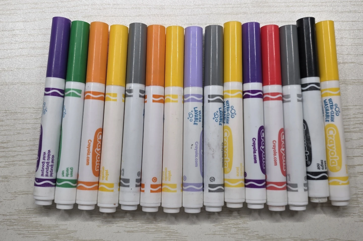 15 assorted markers