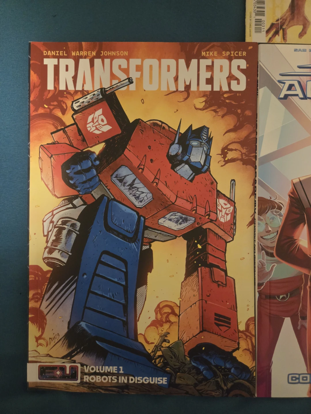 Transformers: Robots in Disguise Vol. 1 Comic Book
