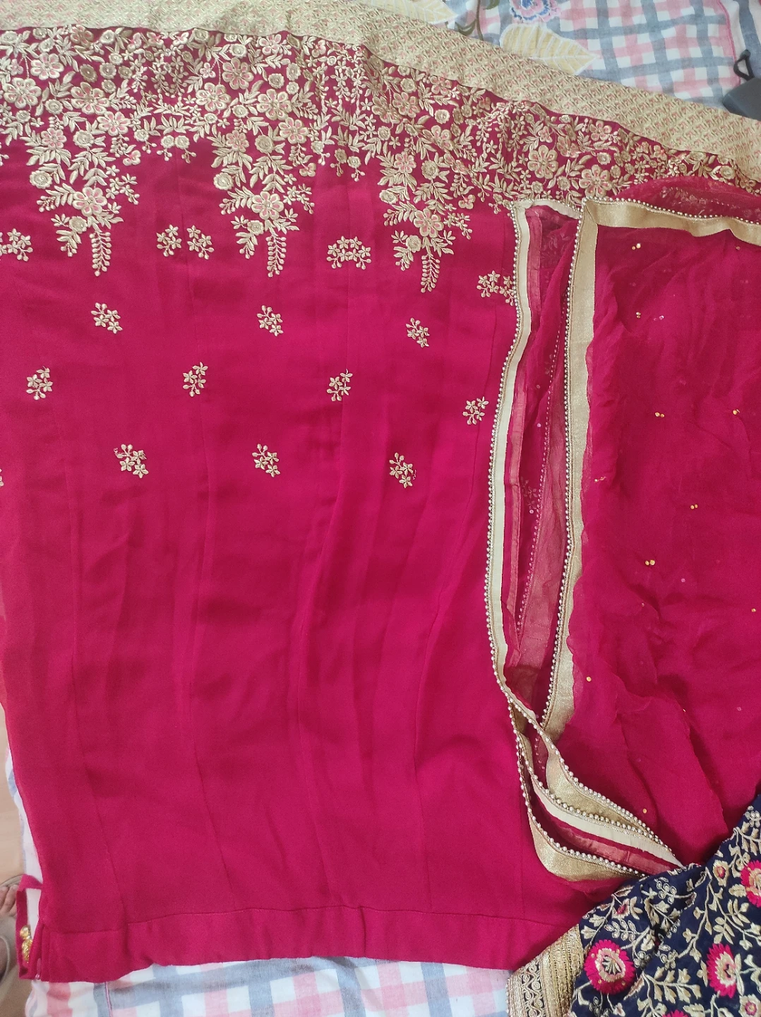 Embroidered garara  sute with Dupatta - photo 3