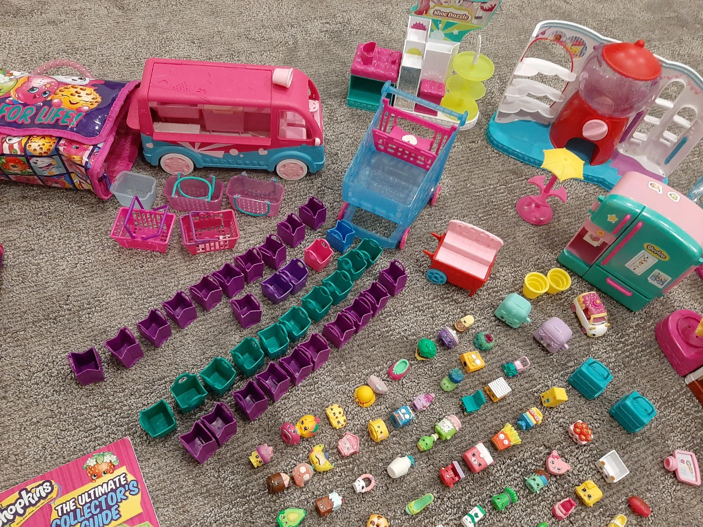 Shopkins Toy Collection with Playsets and Figures - photo 2
