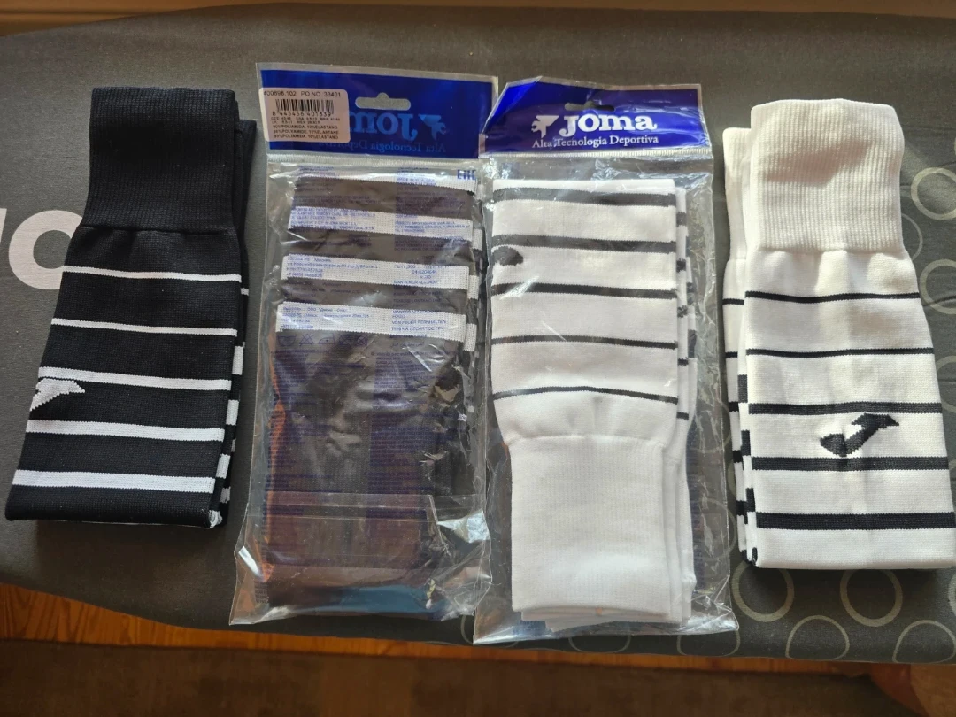 Joma Athletic Football/Soccer Sock Sleeves - Black/White