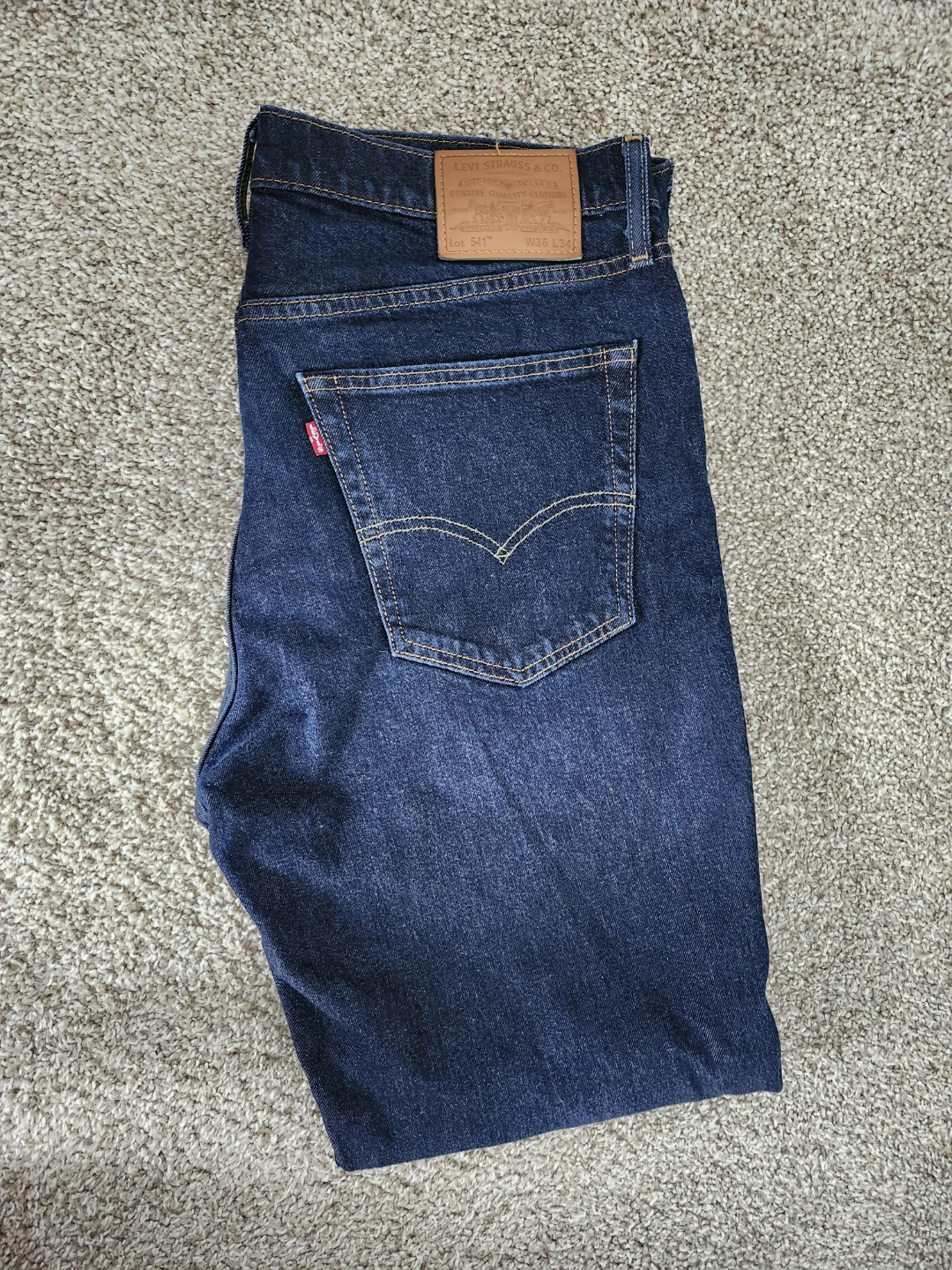 Levi’s 541 Athletic Taper Jeans - Dark Wash (W36 L34) - Like New