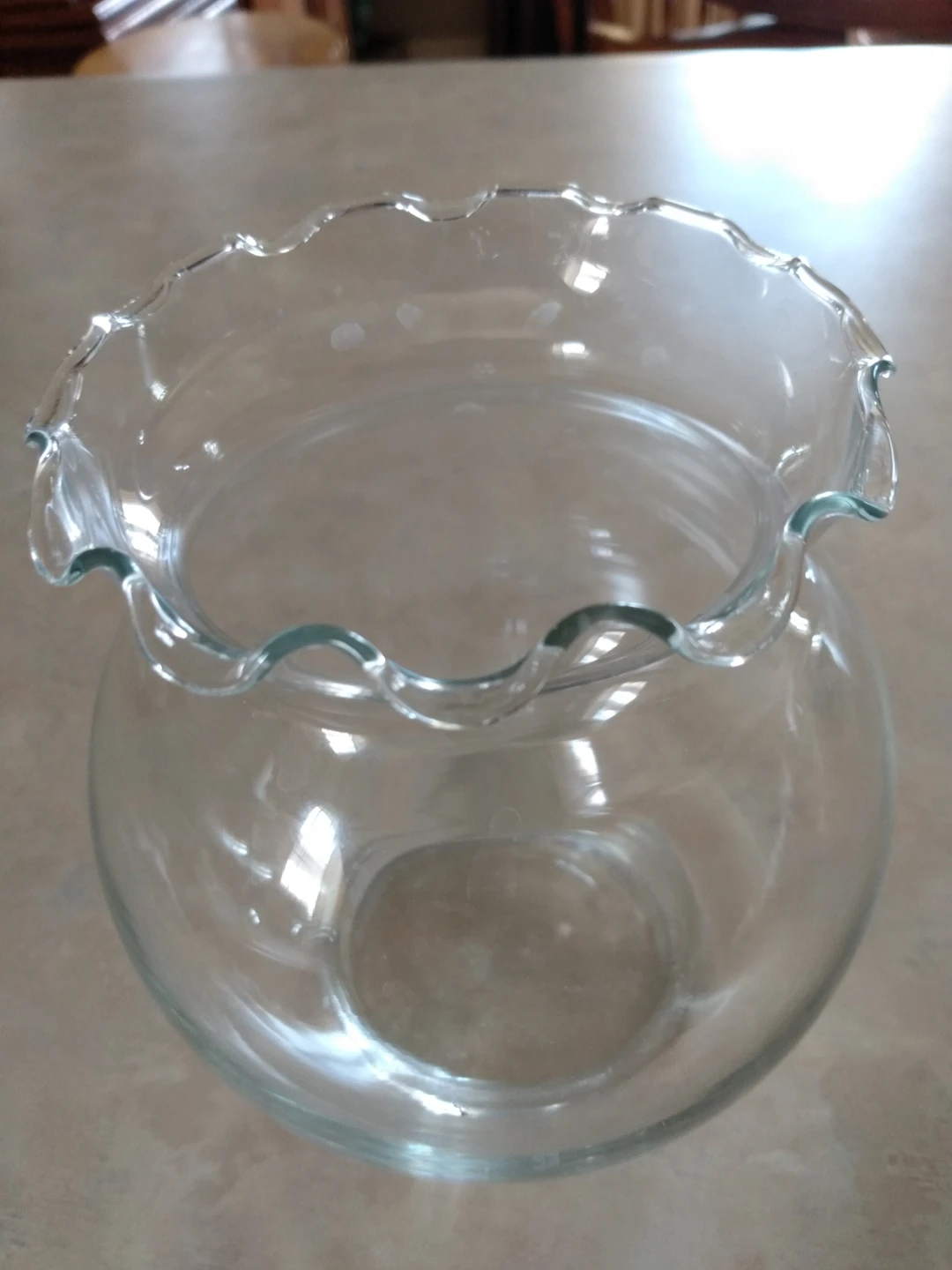 Glass Fish Bowl with ruffle edges - photo 2