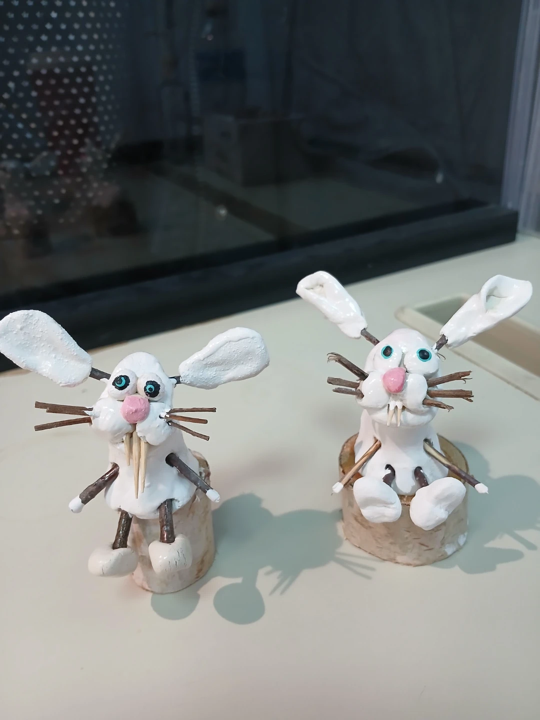 Set of 2 Handmade Easter Bunny Figurines - photo 2