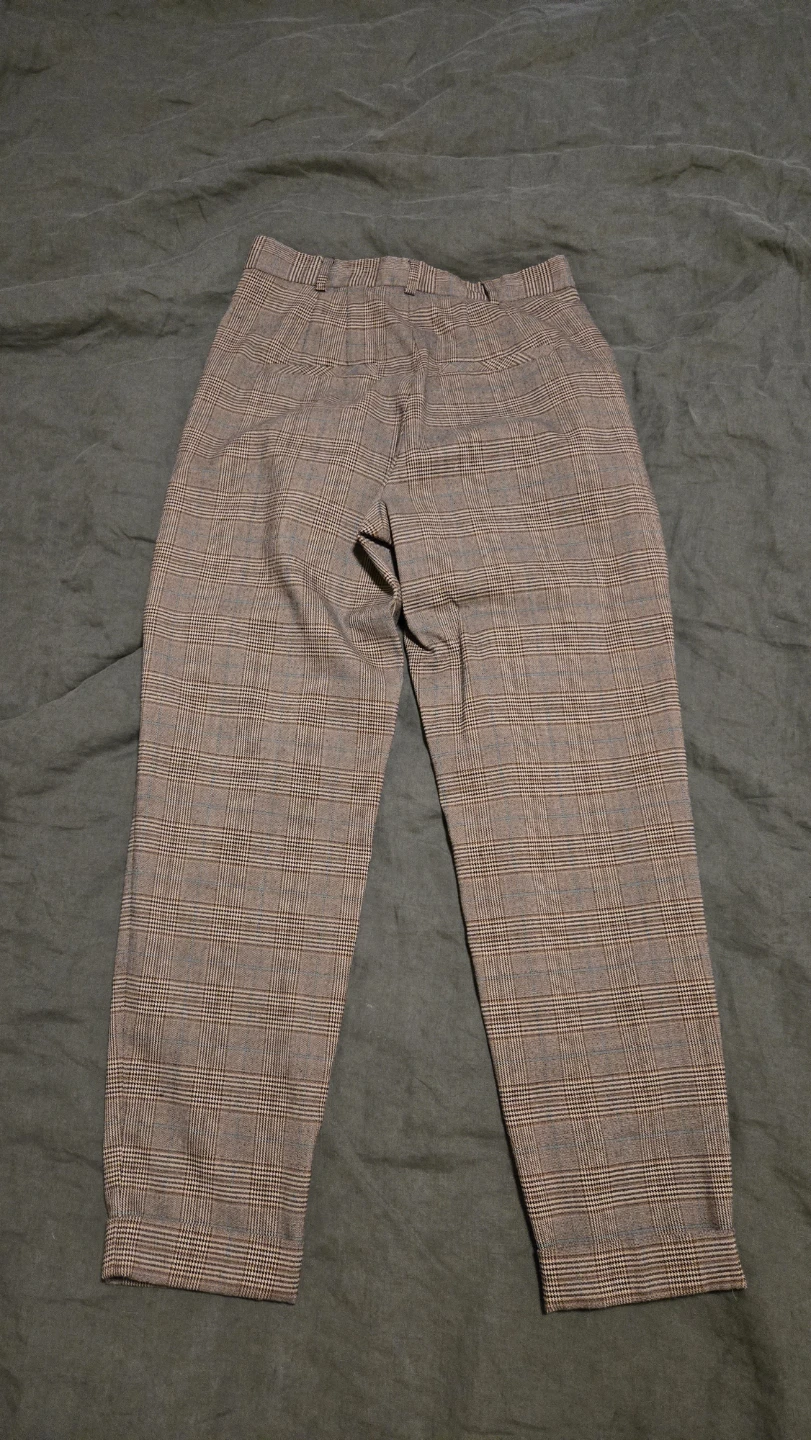 RW&CO. Plaid Trousers - Size 4 - photo 2
